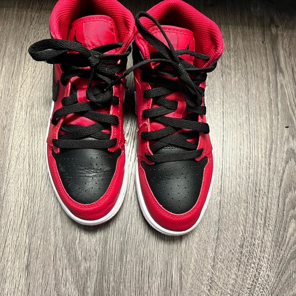 Boys Nike Jordan AJ 1 Mid